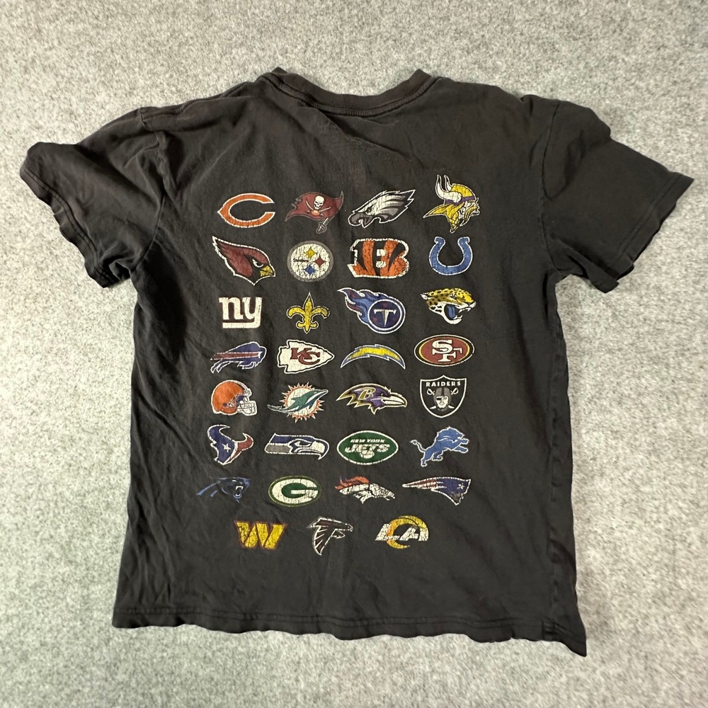 NFL Team Apparel T-Shirt XS Black Mens All Team Logo Distressed Relaxed
